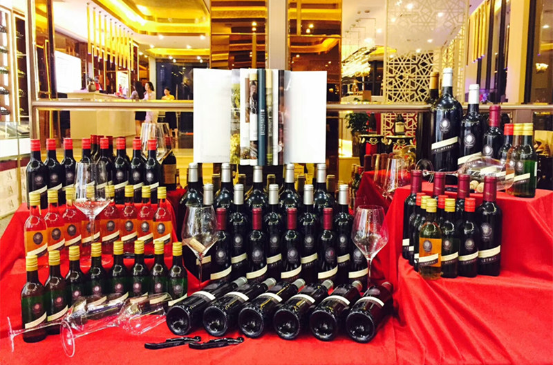 做红酒生意要代理加盟费吗